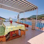 4 Bedroom Beautiful In דירה