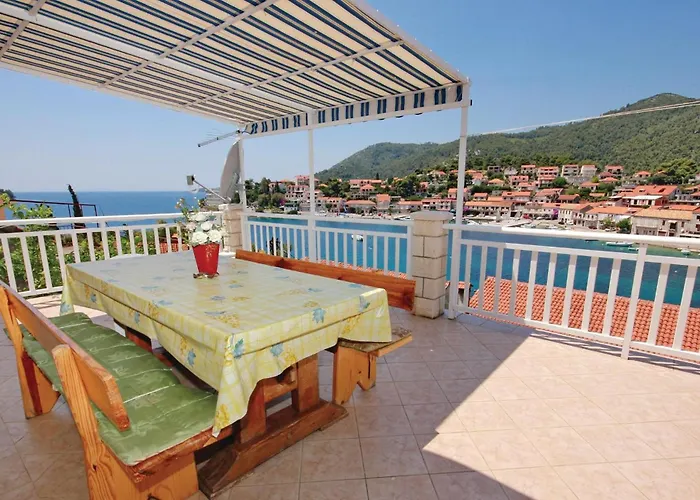 4 Bedroom Beautiful In *