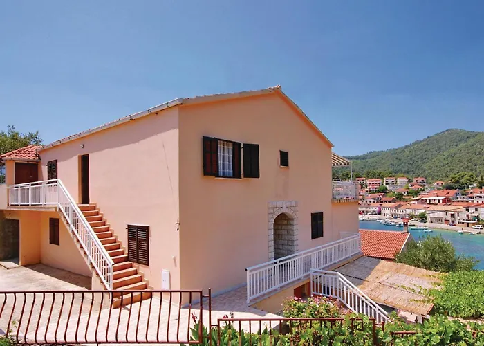 4 Bedroom Beautiful In